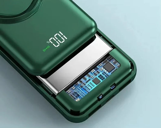 Top 5 Features to Look for in a Premium Power Bank (2025 Edition)